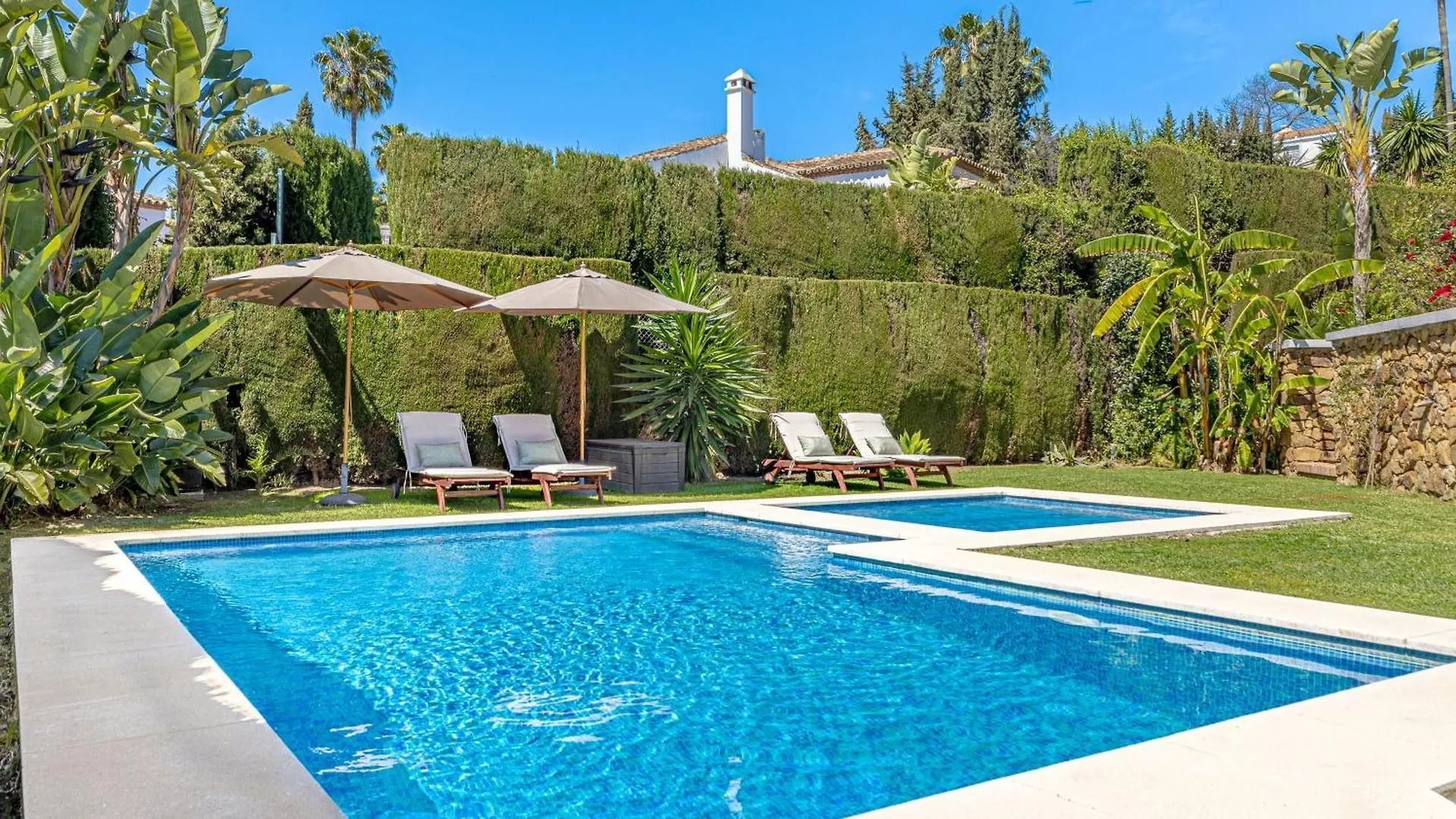 Vacation Marbella I Villa Birkin, Heated Pool, Andalusian Style, Gym, Cine, Golf Valley, 6 Min Puerto Banus