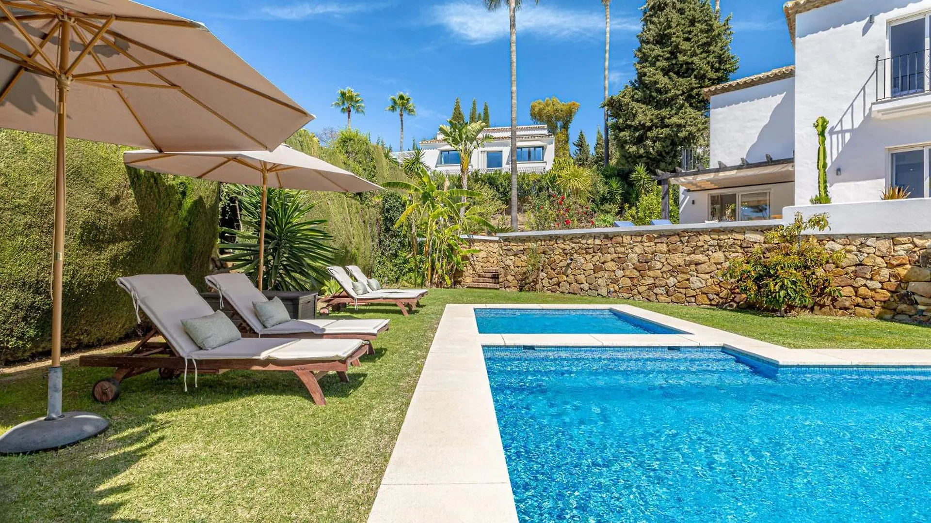 Vacation Marbella I Villa Birkin, Heated Pool, Andalusian Style, Gym, Cine, Golf Valley, 6 Min Puerto Banus Spain