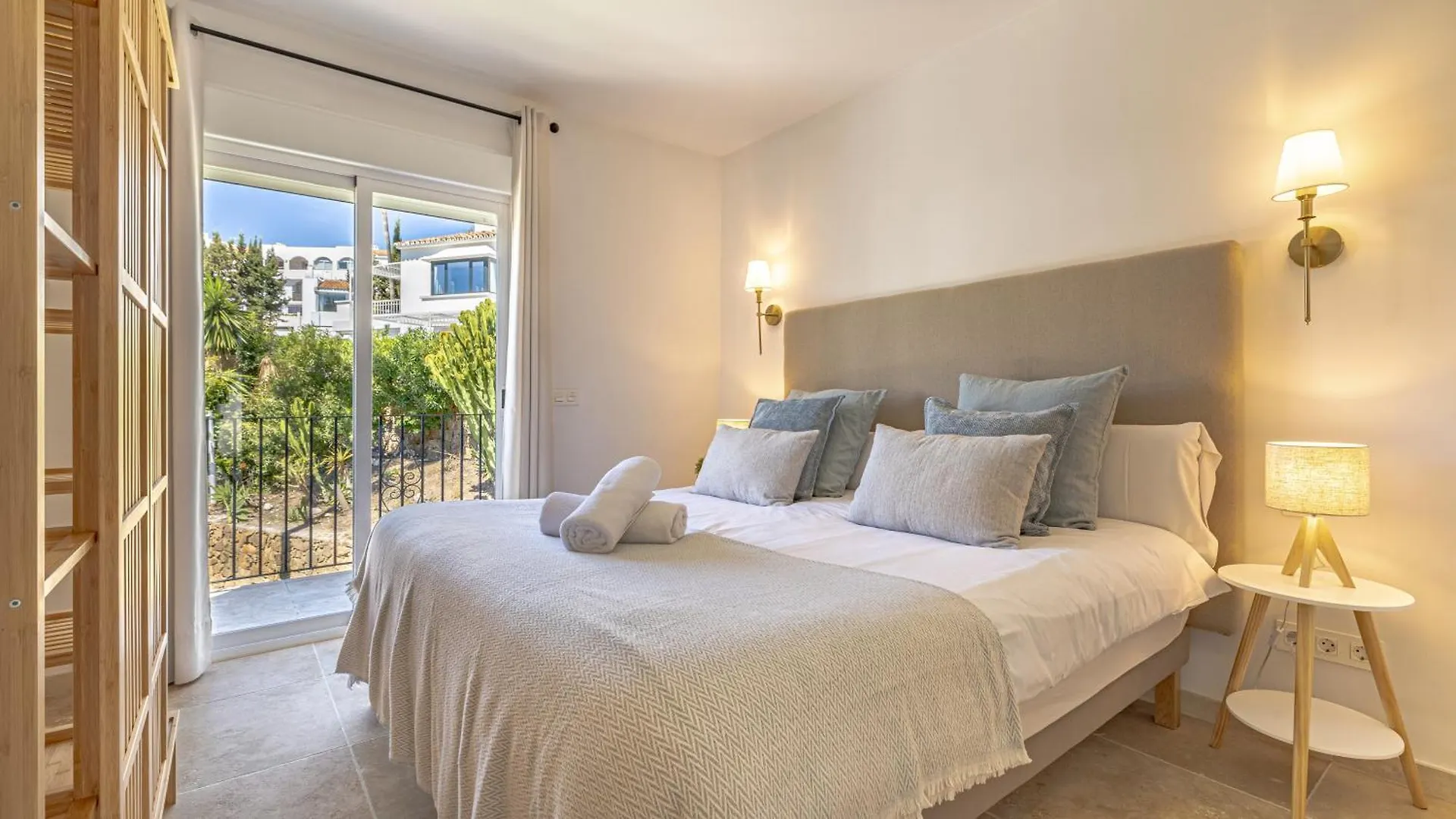 Vacation Marbella I Villa Birkin, Heated Pool, Andalusian Style, Gym, Cine, Golf Valley, 6 Min Puerto Banus Spain
