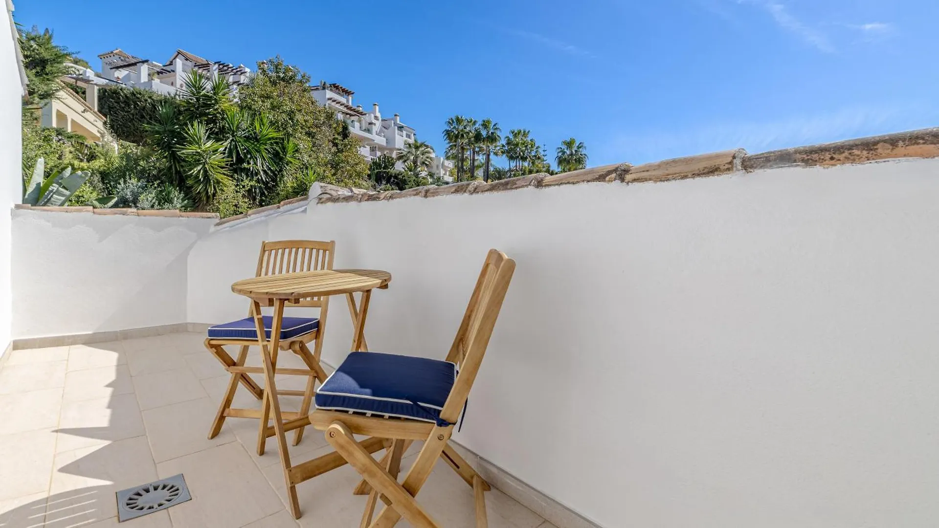 Vacation Marbella I Villa Birkin, Heated Pool, Andalusian Style, Gym, Cine, Golf Valley, 6 Min Puerto Banus